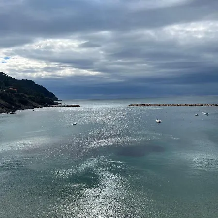 Apartment Trilocale 50mt Dalla Sestri Levante